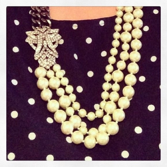 S&D [V] 2-in-1 Elegantly Edgy Daisy Pearl & Hematite Statement NecklaceB… - Picture 14 of 16